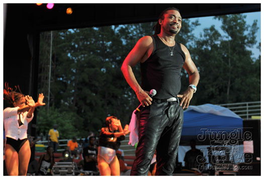 machel_six_flags_2010-229