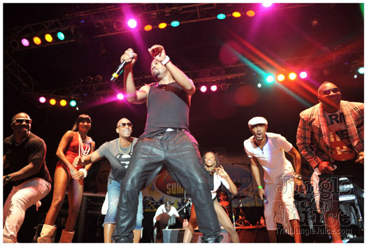 machel_six_flags_2010-269