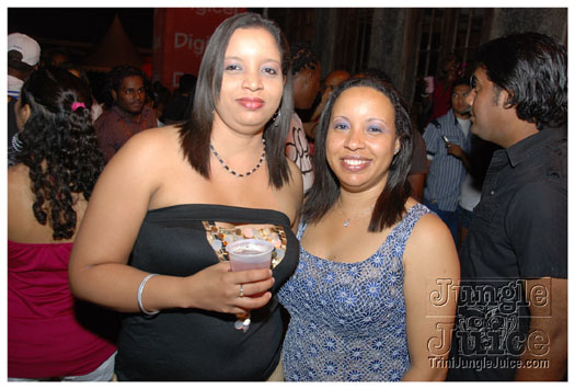 mania_2010-033