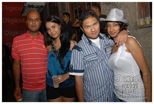 mania_2010-037