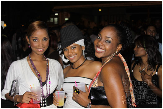 mania_2010-041