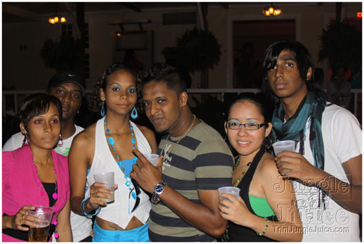 mania_2010-050