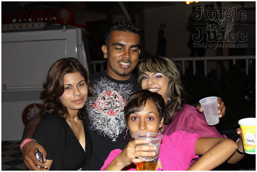 mania_2010-053