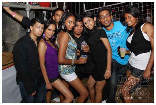mania_2010-093
