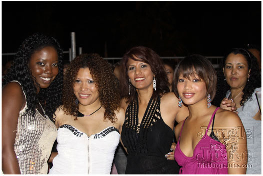 mania_2010-108