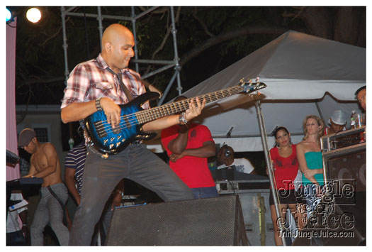 mania_2010-149