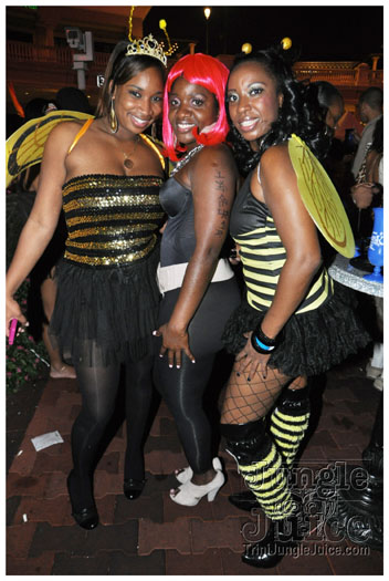 mask_halloween_2010-217