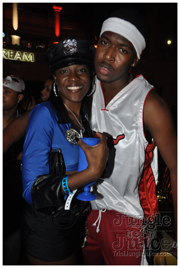 mask_halloween_2010-235