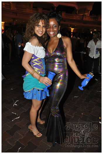 mask_halloween_2010-264