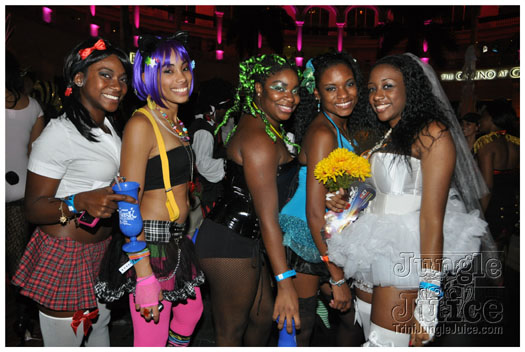 mask_halloween_2010-269