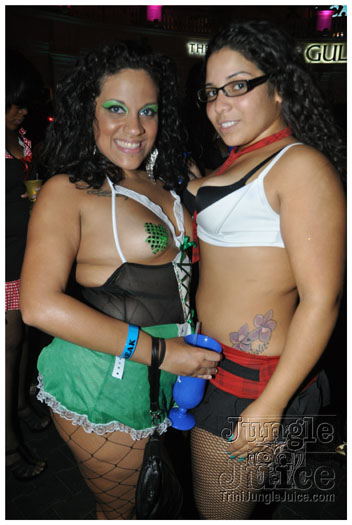 mask_halloween_2010-277