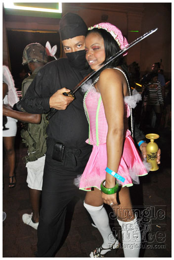 mask_halloween_2010-283