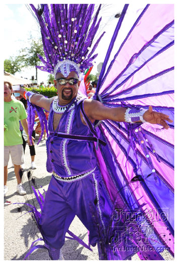 miami_cval_parade_2010_pt1-101