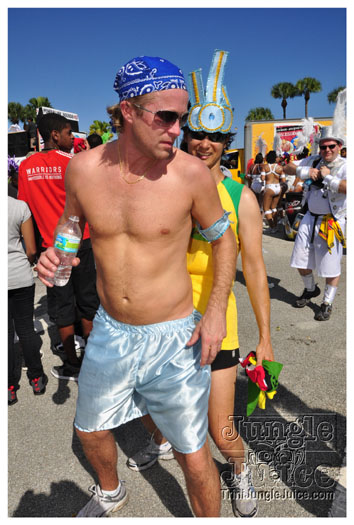 miami_cval_parade_2010_pt1-124