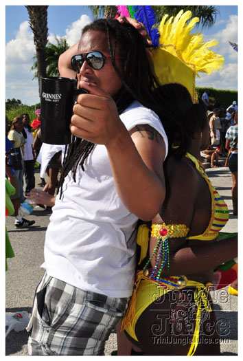 miami_cval_parade_2010_pt1-136