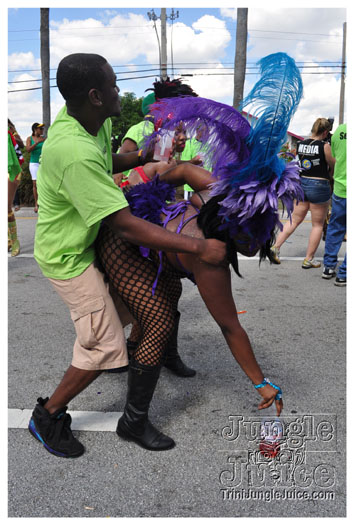 miami_cval_parade_2010_pt2-019