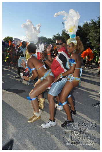 miami_cval_parade_2010_pt2-221