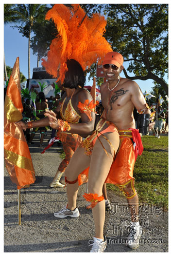 miami_cval_parade_2010_pt2-256