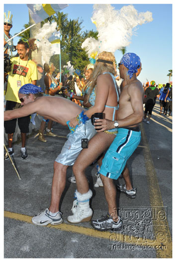 miami_cval_parade_2010_pt2-304