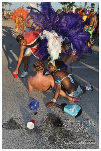 miami_cval_parade_2010_pt2-319