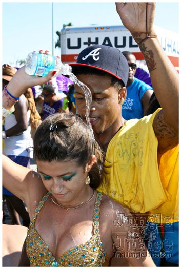 miami_cval_parade_2010_pt3-155