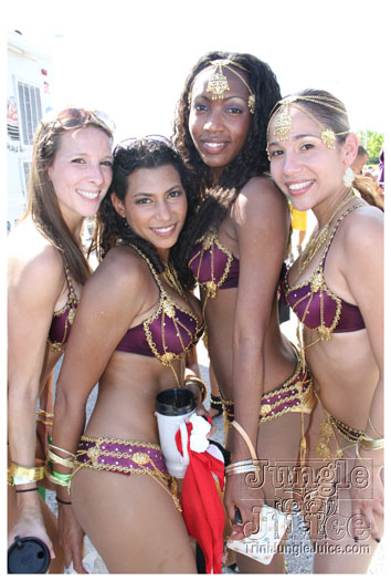 miami_cval_parade_2010_pt3-264