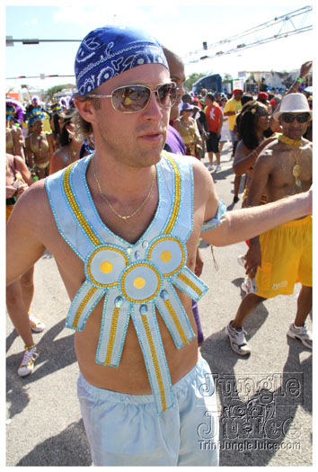miami_cval_parade_2010_pt3-266