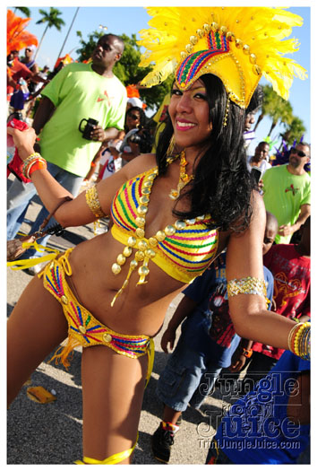 miami_cval_parade_2010_pt4-243
