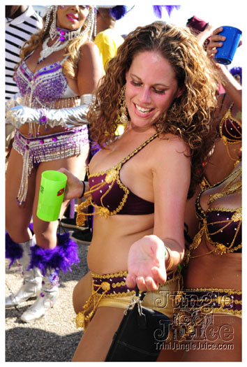 miami_cval_parade_2010_pt4-265