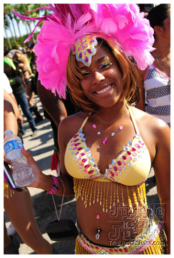 miami_cval_parade_2010_pt4-280