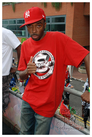 nhc_poisonuk_2010-165