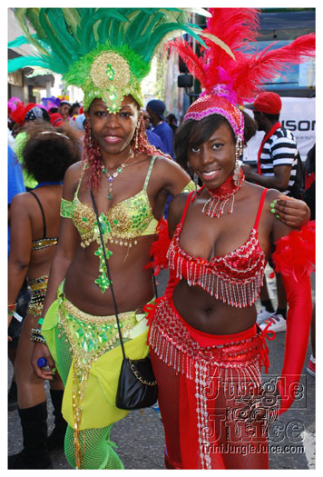 nhc_poisonuk_2010-200