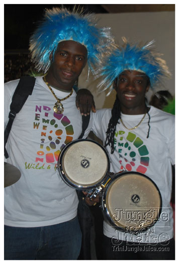 pan_alive_2010-083