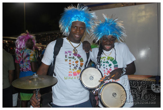 pan_alive_2010-084