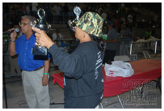 pan_alive_2010-085