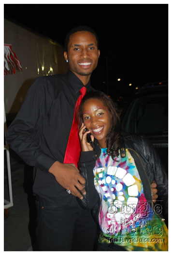 pan_alive_2010-086