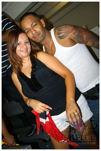 rave_miami_2010_oct9-056