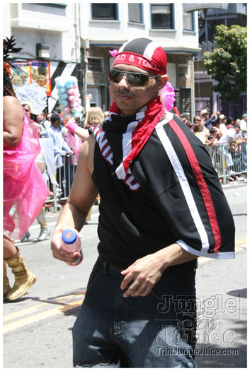 san_francisco_carnival_2010-257