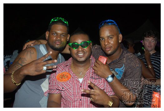 shades_sep24-120