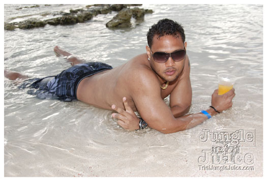 soca_at_de_sandbar_apr7-189