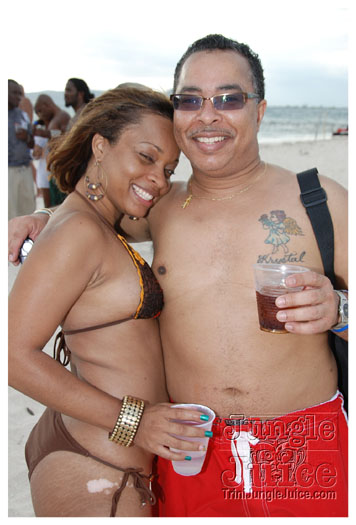 soca_at_de_sandbar_apr7-192