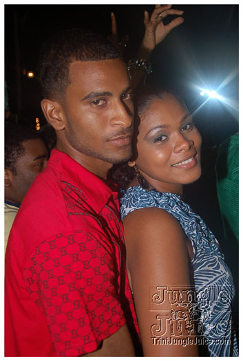 unfaithful_2010-034