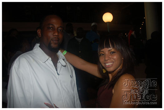 unfaithful_2010-052