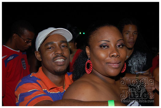 unfaithful_2010-078