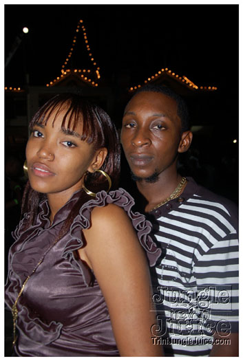 unfaithful_2010-095