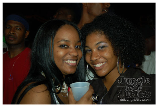 uwi_splash_2010-122
