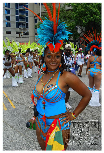 atl_carnival_parade_2011_part1-088