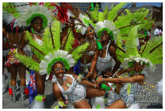 atl_carnival_parade_2011_part1-100