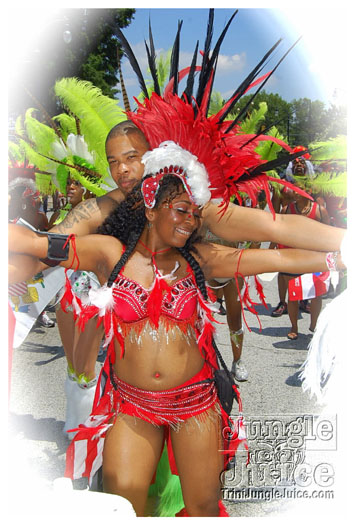 atl_carnival_parade_2011_part1-105