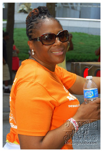atl_carnival_parade_2011_part1-132